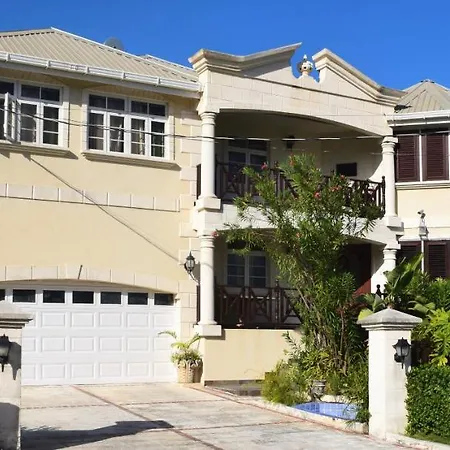 Coconut Walk Beach Apartment Christ Church Exterior photo